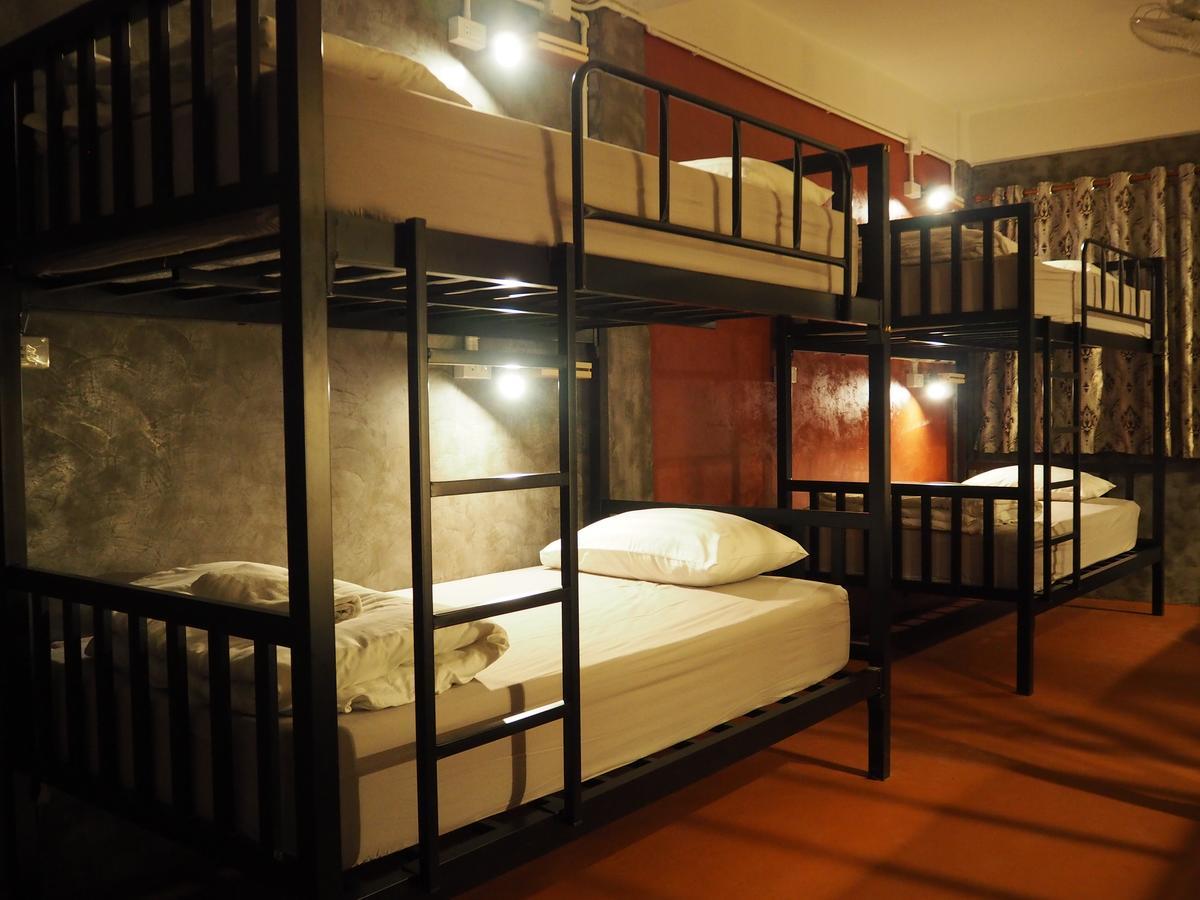 Playground Hostel Bangkok Kültér fotó